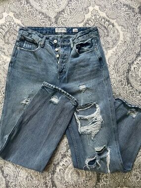 054 - Lucky Brand High Rise 90s Light Blue Distressed Jeans